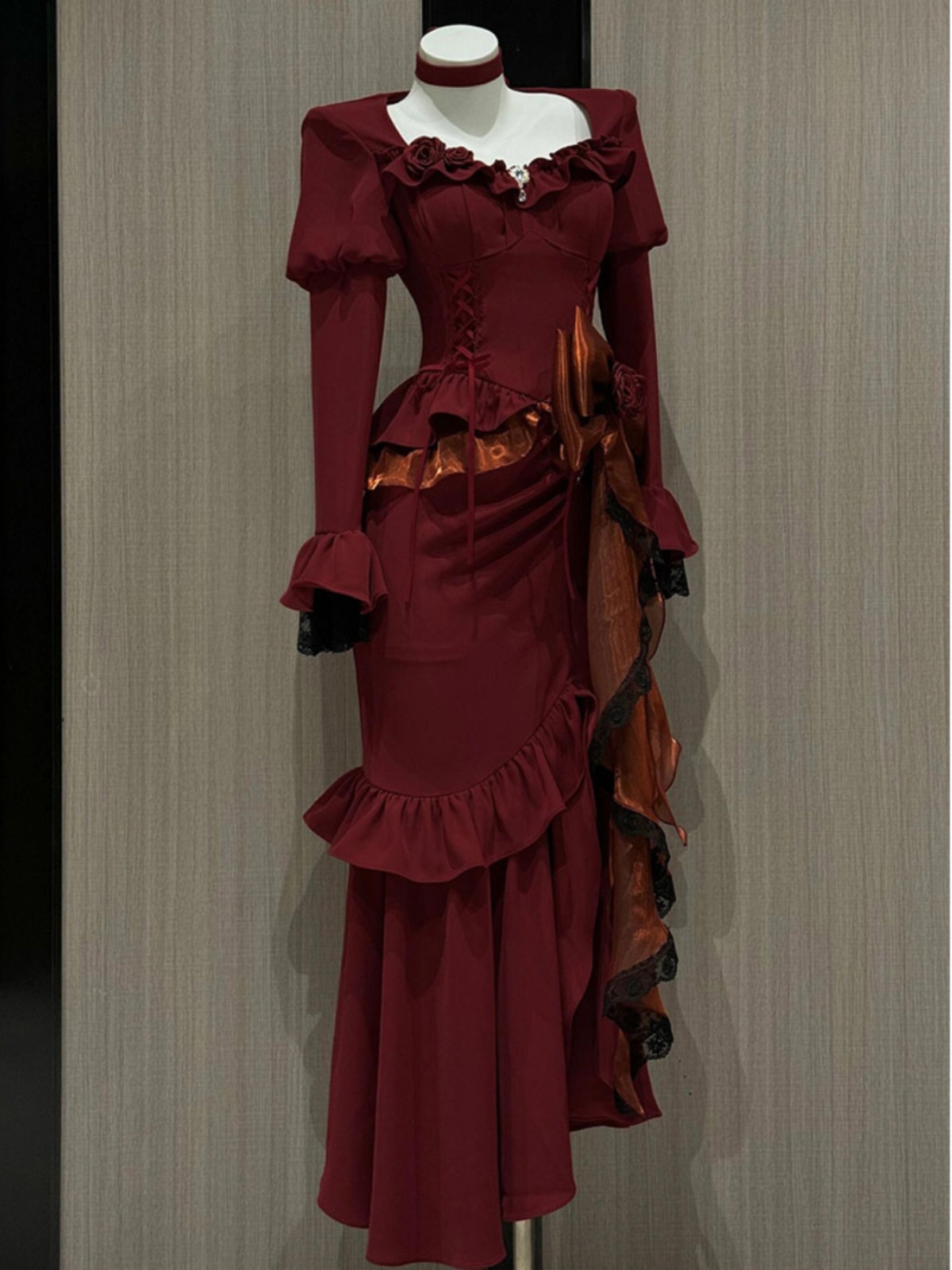 Wiosenna czerwona sukienka vin – French Vintage Floral Midi Dress recenzja i cena