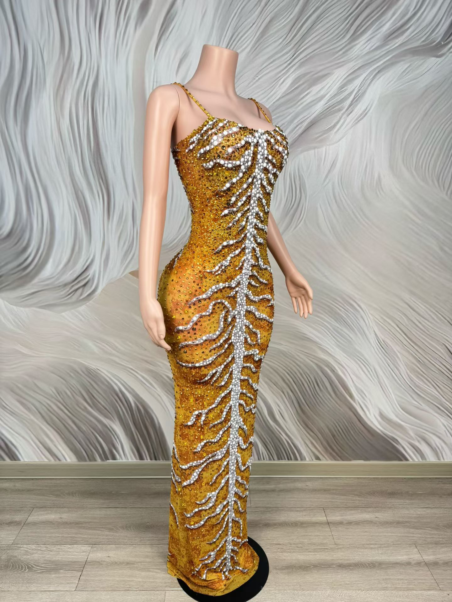 Luksusowe, błyszczące sukienki – Sparkly Rhinestone Club Party Dress recenzja i cena